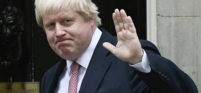 İngiltere Başbakanı Johnson risk aldı, tarihi zafer kazandı