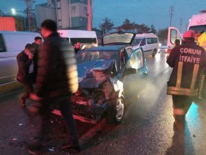 Otomobille tır çarpıştı: 4 yaralı