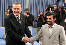 İran'da tarihi imza