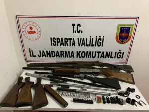 Isparta’da 700 kilo kerevit ele geçirildi: 9 gözaltı