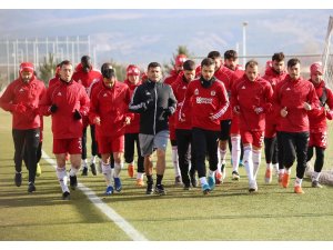 Sivasspor, Fenerbahçe’ye hazırlanıyor