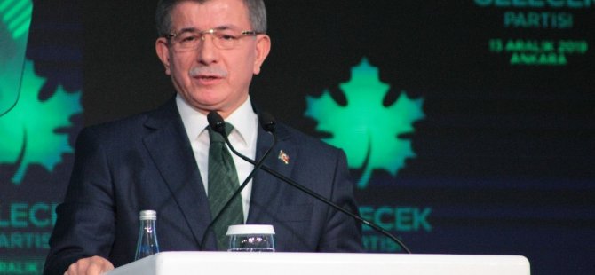 Ankara siyasetinde peş peşe istifalar