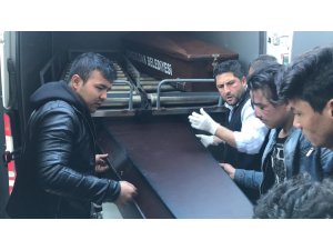 Ruhsatsız maden ocağında ölen Afgan gencin cenazesi yakınlarına teslim edildi