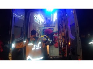 Dereye düşen kadın ekiplerce kurtarıldı