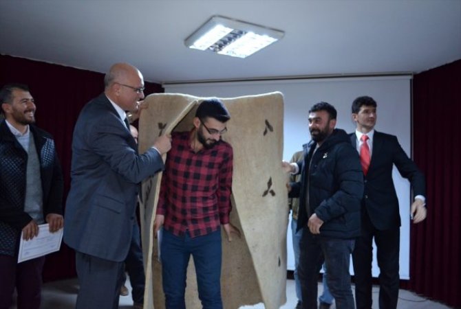 Çobanlık kursunu tamamlayan 21 kursiyer kepenek giydi