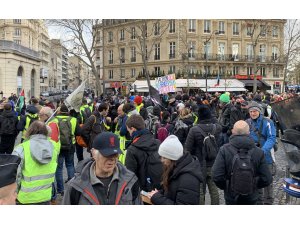 Fransa'da sarı yeleklilerin gösterileri 57. haftasında