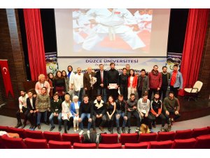 Girişimci sporcular öğrencilerle buluştu