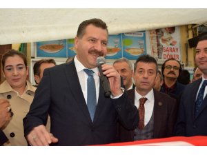 Ayvalık’ta MHP’den coşkulu açılış