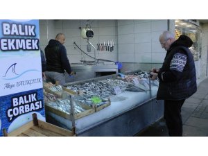 Karadeniz’de hamsi fiyatı tavan yaptı