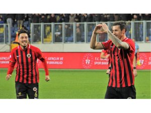 Romanya’da Stancu manşetlerde