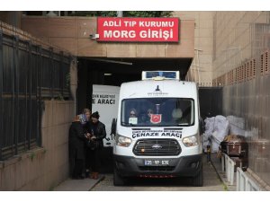 Eşinden şiddet gördüğü iddia edilen kadının cenazesi alındı