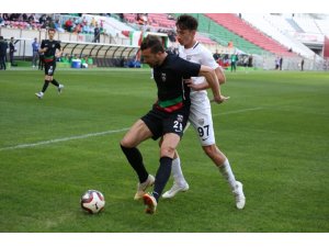 Diyarbekirspor, iyi başladığı maçı kötü bitirdi