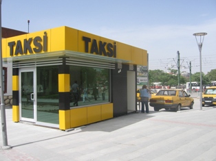 Taksi durakları yenileniyor