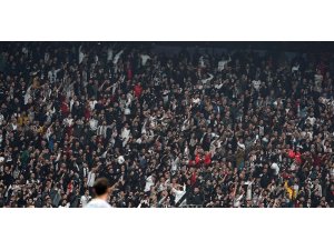 Tribünlerden Sergen’e: “Takımı ayağa kaldır”