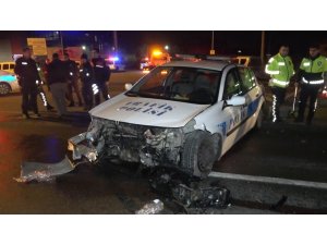 Şüpheli aracı kovalayan trafik ekibi kaza yaptı: 2’si polis 3 yaralı