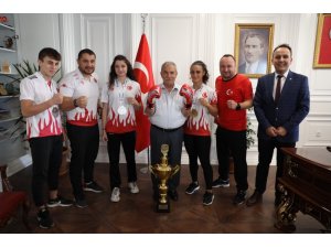 Muaythai turnuvasında İlkadımlı sporculardan büyük başarı