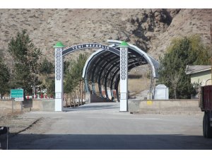 Zara'da mezarlık düzenleme çalışmaları