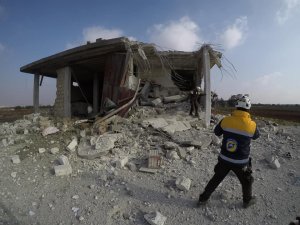 Rus savaş uçakları İdlib’e saldırdı: 2 ölü, 5 yaralı