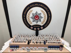 Polisten kaçak elektronik sigara ile cinsel içerikli ürün operasyonu