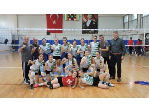 Salihli’nin sultanları devreyi galibiyetle kapattı