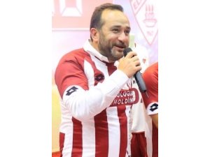 Elazığspor’un kamp masrafını Milletvekili Ağar üstlendi