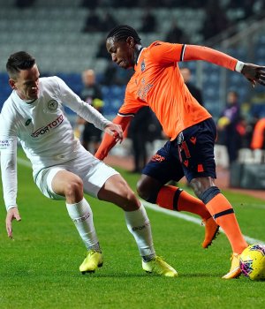 Süper Lig: M.Başakşehir: 1 - İ.H. Konyaspor: 0  (İlk yarı)