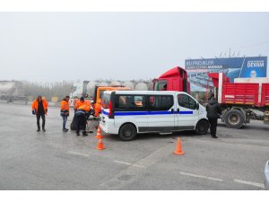 Diyaliz hastalarını taşıyan araç ile ticari araç çarpıştı: 8 yaralı