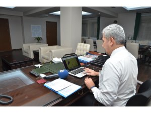 Çorum Emniyet Müdürü Gülser, AA'nın "Yılın Fotoğrafları" oylamasına katıldı