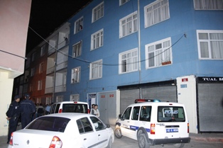 Apartmana pompalı tüfekle ateş edildi