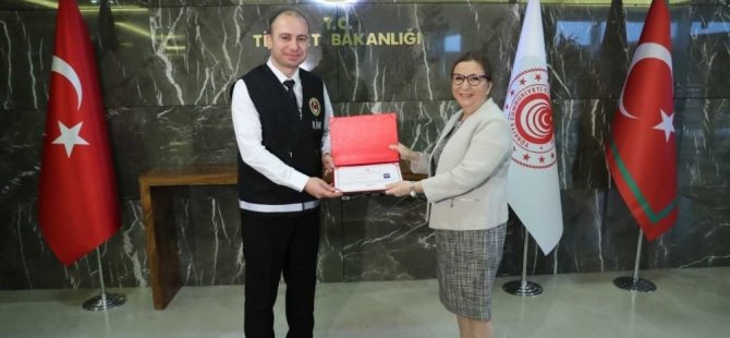 Bakan Pekcan’dan rekor uyuşturucu ele geçiren “KİM” ekibine ödül