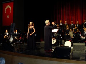 Sivas'ta THM korosu konser verdi