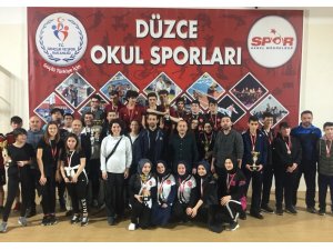 Minik raketçiler yarıştı