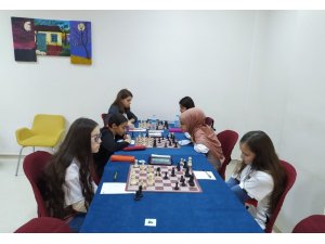 Yıldız satranç turnuvası yapıldı