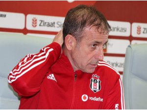 Abdullah Avcı: "Beşiktaş forması ağır bir formadır"