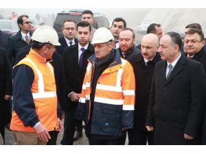 Bakan Turhan, Ankara-Sivas YHT hattını inceledi