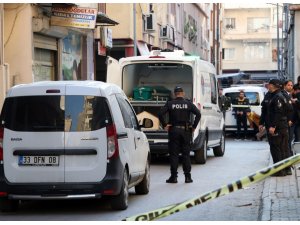 Mersin'de 39 yaşındaki kadın bıçaklanarak öldürüldü