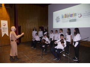 Suriyeli ve Afgan öğrenciler, Uluslararası Göçmenler Günü'nde sahne aldı