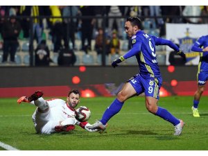 Ziraat Türkiye Kupası: İstanbulspor: 0 - Fenerbahçe: 0 (İlk yarı)