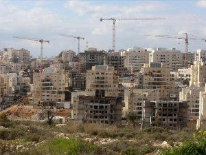 İsrail'den son 3 yılda Filistin'de yasa dışı 22 bin yerleşim birimine onay