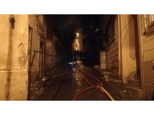 İzmir’de ev yangını: 1 ölü