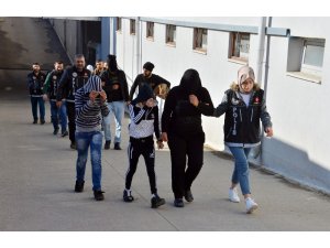 Torbacı 3 kadın tutuklandı