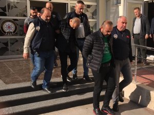Mersin'de 8 iş yerinden hırsızlık yaptığı iddiasıyla 2 zanlı tutuklandı
