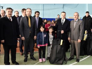 Gümüşhane’de okullara çocuk atletizm setlerinin dağıtımına başlandı