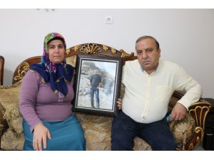 DEAŞ’a katıldığını düşündükleri çocuklarından 5 yıldır haber alamıyorlar