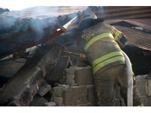 İzmir’deki fabrika yangınında zarar 5 milyon TL