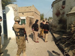 Pakistan’da canlı bomba saldırısı: 1 ölü