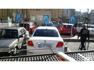 Kocaeli’de bin 200 sürücüye engelli yerine park cezası kesildi
