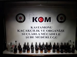 Kastamonu’da 41 şişe sahte içkiyle yakalanan 2 kişi gözaltına alındı