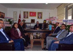 Şaphane heyetinden Başkan Ceyhun’a ’Hayırlı olsun’ ziyareti