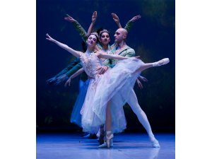 İzmir Devlet Opera ve Balesi "Fındıkkıran"ı sahneleyecek